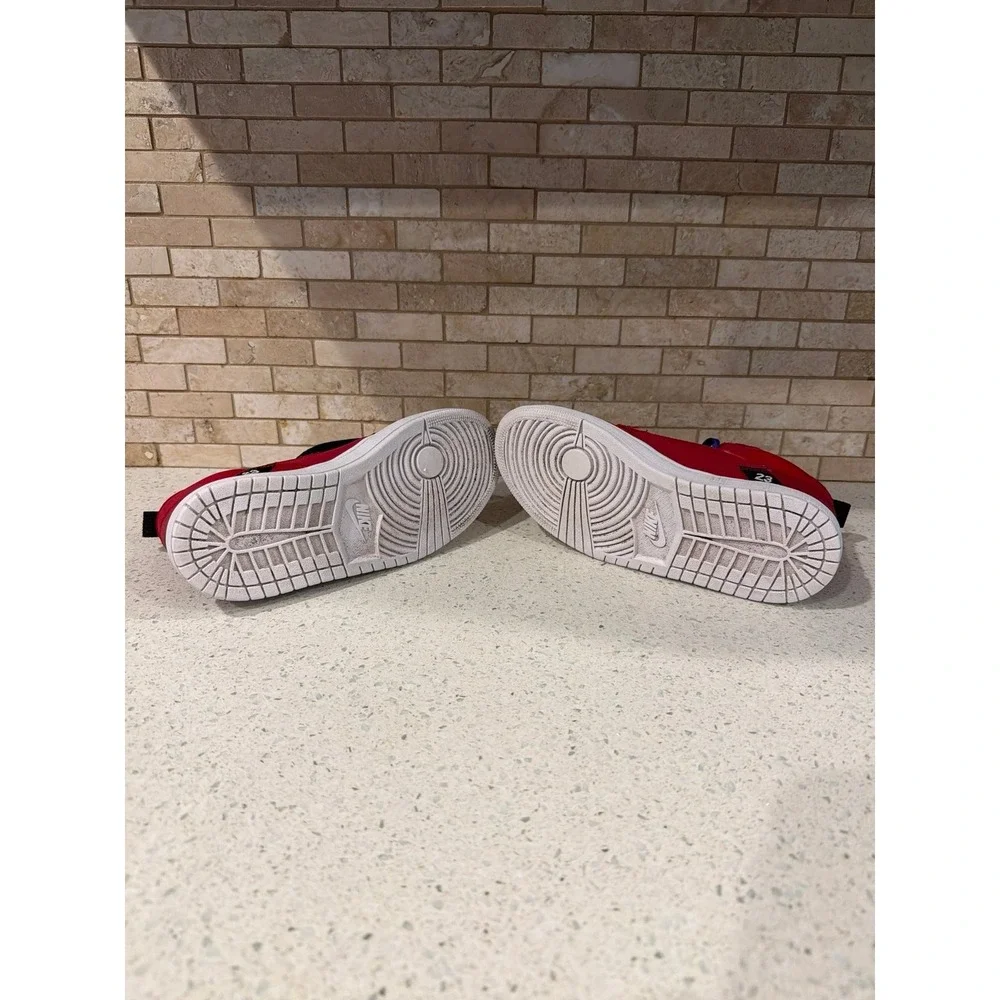 Jordan Fadeaway Basketball Shoes Youth 4.5Y Gym Red‎